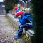 Yakınını kaybeden çocuklara nasıl yaklaşmalı?